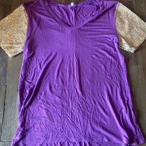 Purple and gold t-shirt!